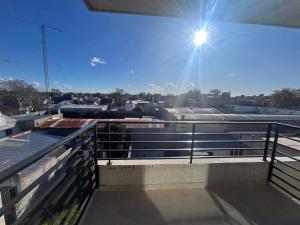 Departamento moderno a estrenar con balcón