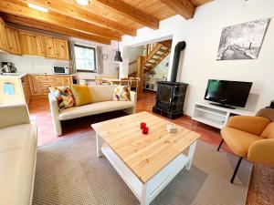 Chalet in Javornik near Ski Resorts, cleaning included
