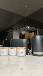 Modern & Cozy Apt CBR Free Parking