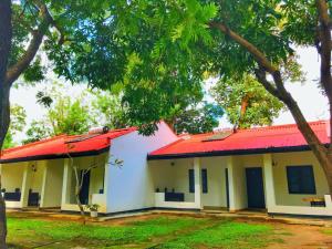 Dambulu Oya Family Park