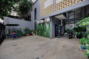 RedDoorz Syariah Plus at Limus Nunggal