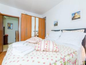 Apartments Captain - Superior One Bedroom Apartment with Terrace 4 Adults