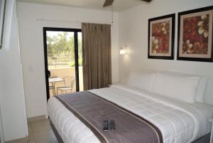 116 Fully Furnished 1BR Suite-Prime Location