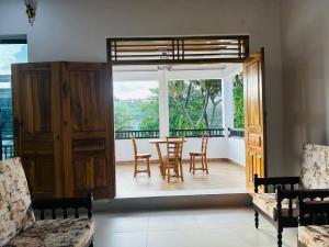 Aura Home Stay