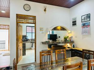 Aura Home Stay