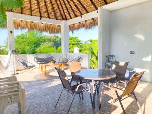 Casa Solaje - Modern Costal house 5 min from Zica