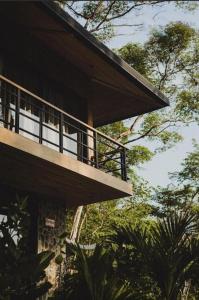 re center