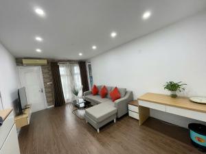 Sumitomo 2 No 48 lane 12 Dao Tan street