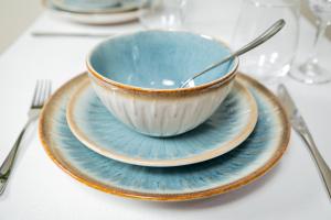 Spacious Comfort - Kingston