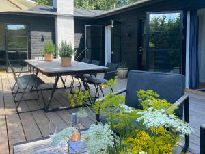 Modern Home Near Beach And Town In Tisvilde