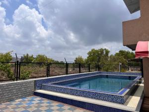 Royal Villa 3 - Lonavala 3BHK Bungalow with Swimming Pool