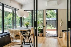 60S Log House With Woodland Cabin Vibe