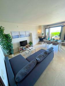 Cozy Spanish house with sea view and pool