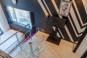 Designers room in Marunouchi for 6 people