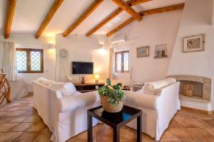 Villa con piscina e giardino img35