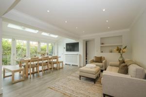 8 Sanctuary, Very close to Thorpeness Meare and the beach - Aldeburgh Coastal Cottages - 3hvězdičkové hotely ve městě Thorpeness