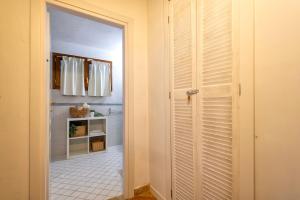 Villa con piscina e giardino img53