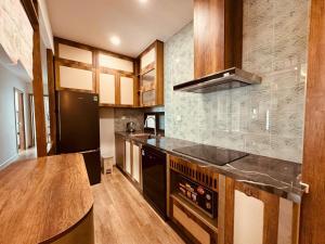 Sakura Homestay - Landmark Ecopark