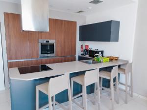 Vela Vista Penthouse Attico 14 Entire Unit