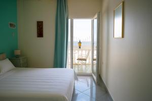 Beachfront Family Escape