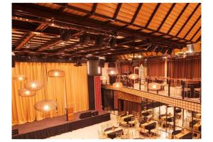 Capital O 897 Takara Hotel And Events Place