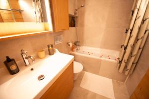 Clouds Apartment Alpin Luxury View and Pool