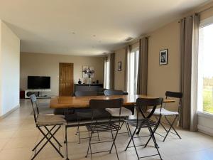 Villas Belle villa climatisee avec piscine : photos des chambres