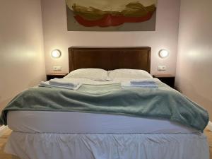 1 Aprt & 5 Stylish Hotel Rooms, Comfort & Convenience Combined