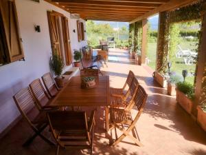 New entire villa with pool and sea views