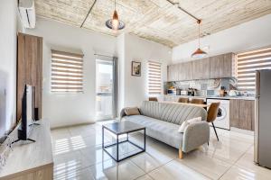 Stylish & Modern 1-Bedroom top floor unit in Gżira by SF Homes