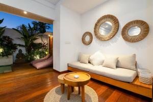 Villa Ryky near Luna Beach Club