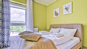 Waryńskiego, Sun & Snow