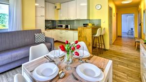 Waryńskiego, Sun & Snow