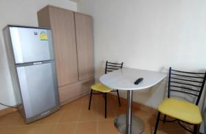 Top floor seaview Jomtien front beach seaside 80m rimhad condo