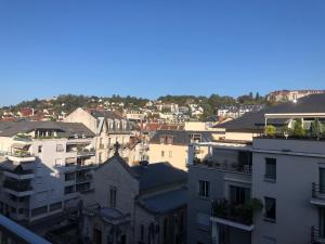Appartements Studio 25 m2 Le Jasmin centre-ville, parking et balcon : Appartement 1 Chambre