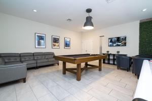 Last Minute Disney Getaway! Private Pool, Hot Tub & Games Room. Book Now! #29466