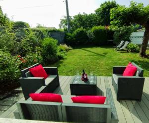 Maison 2 Chambres en Bord de Mer-Jardin & Animaux Acceptes, 400m de la Plage