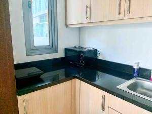 Avant at the Fort 360 City Center views in BGC Taguig w Pool Access