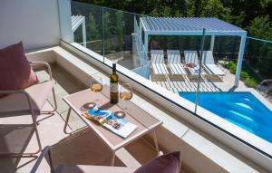 Amazing Home In Linardici