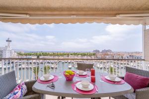 Apart-rent Penthouse Port Grec 0160