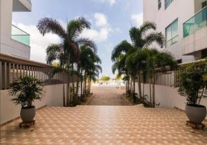 Apto De 3 Hab con Vista y Salida directa Al Mar