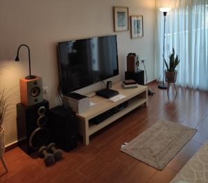 Cosy Garden Bungalow