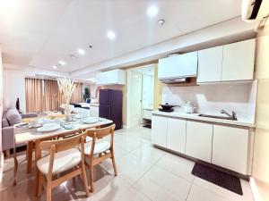 Sapphire Seaview Park Suites near Okada, Solaire, MOA, NAIA Airport, Bayview