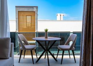 OftenFlats Stylish Apartments by HolidayKeys