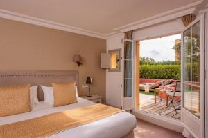 Hotels Hotel Byblos Saint-Tropez : photos des chambres