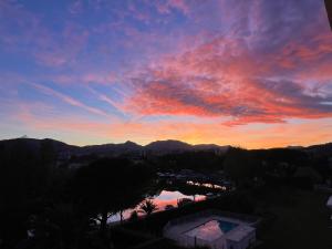 Beautiful river view studio