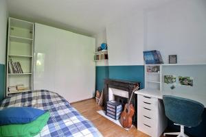 Maisons de vacances House with garden RER & Metro line 1 to 5 min : photos des chambres