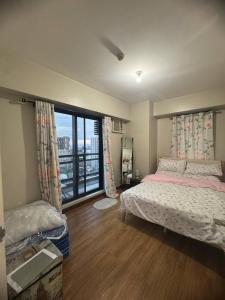 Flair Towers Condo near MRT Bonifacio and Shaw within Greenfields