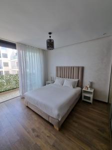 Red at Home Luxe Appartement