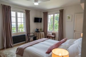 Maisons d'hotes Villa Saint-Lager - Sejour de charme au coeur du Beaujolais : photos des chambres